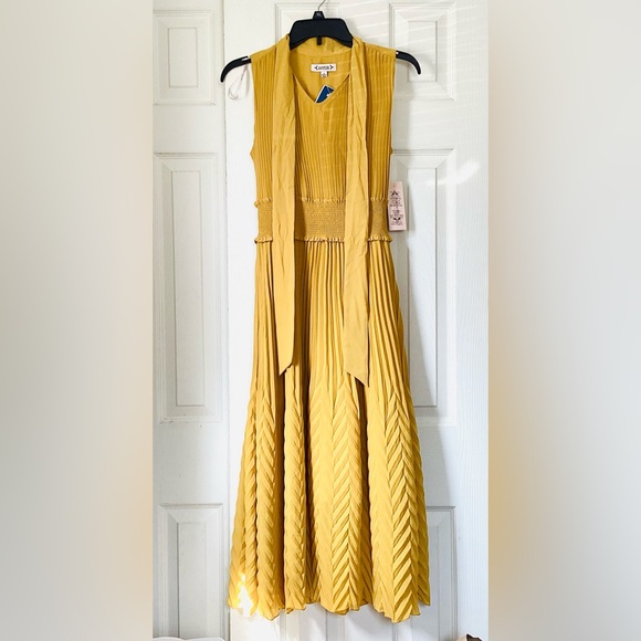 Nanette Lepore NWT Yellow  Pleated Chevron Midi Dress Size 2 - Picture 2 of 10
